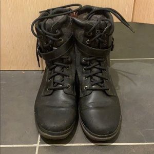 Ugg KELSEY boot black size 9